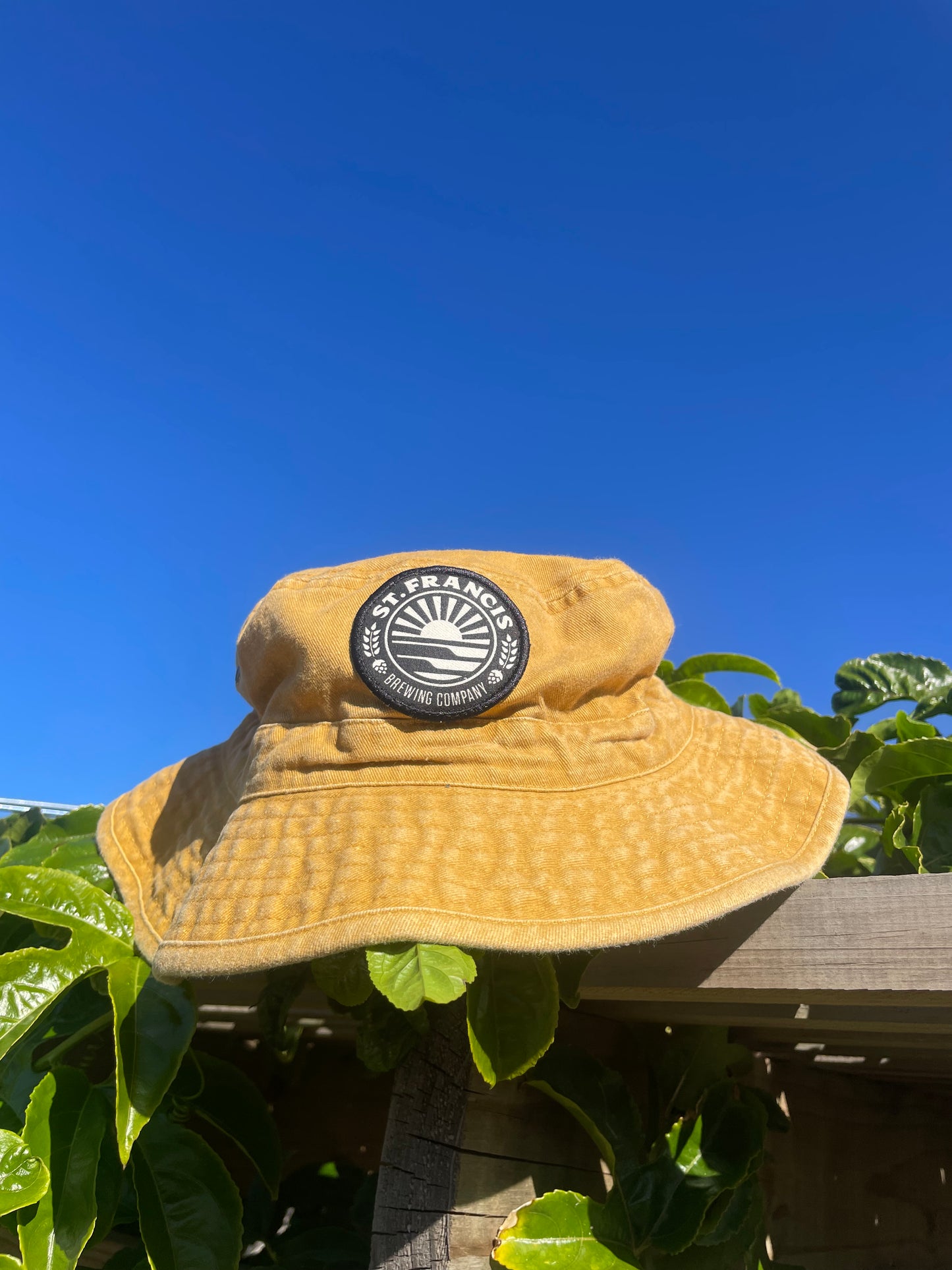 Floppy brim hat